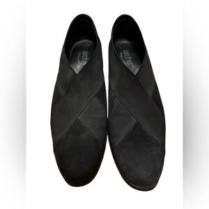 Arche Nubuck wedges in black suede.
Size 39 (8). EUC